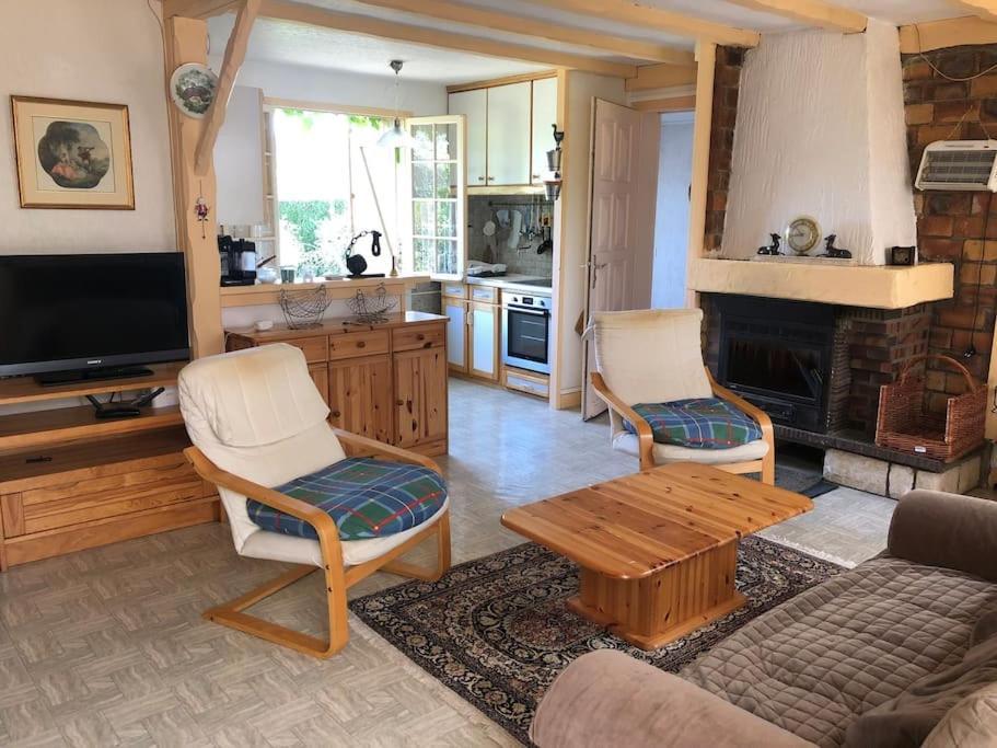 Maison St Florent Saint-Florent-le-Jeune 外观 照片